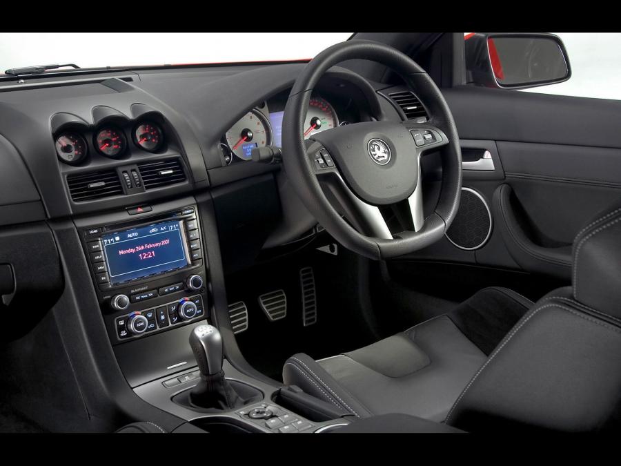  Vauxhall VXR8 2008 года  (фото 3 из 20)